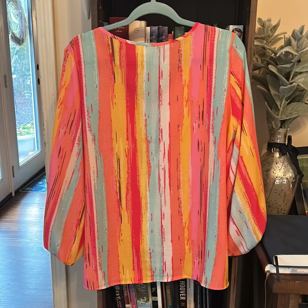Colorful Bibi top - Picture 3 of 4